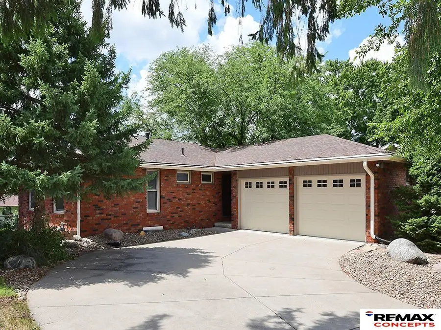 5011 S 67th Street, Lincoln, NE 68516 - #2