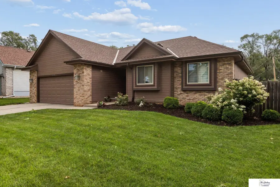 5429 S 56 Street, Omaha, NE 68117 - #3