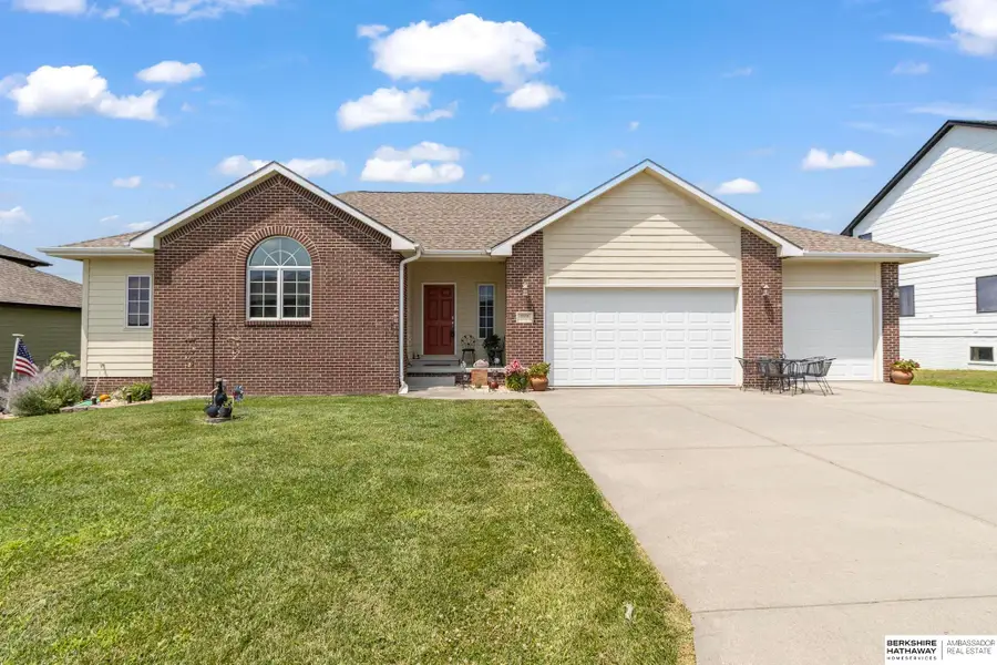 8578 Lake Ridge Drive, Plattsmouth, NE 68048 - #2