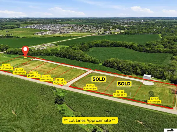 5655 Hickman Road #B1-L1, Hickman, NE 68372