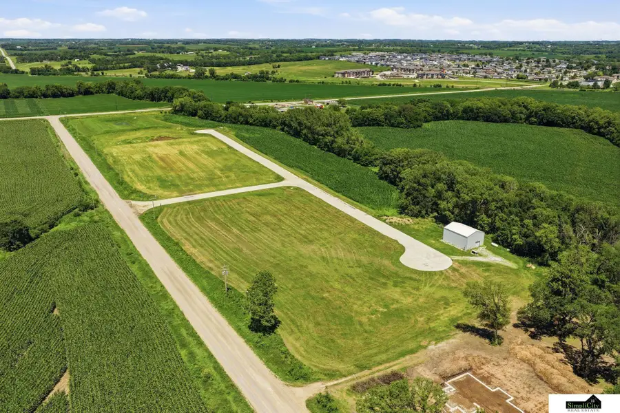 5655 Hickman Road #B1-L2, Hickman, NE 68372 - #3