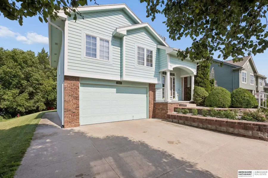 707 Tupelo Lane, Papillion, NE 68133 - #2