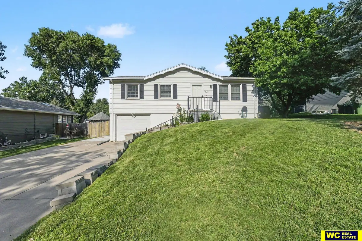 605 N 4 Street, Bellevue, NE 68005 - #1