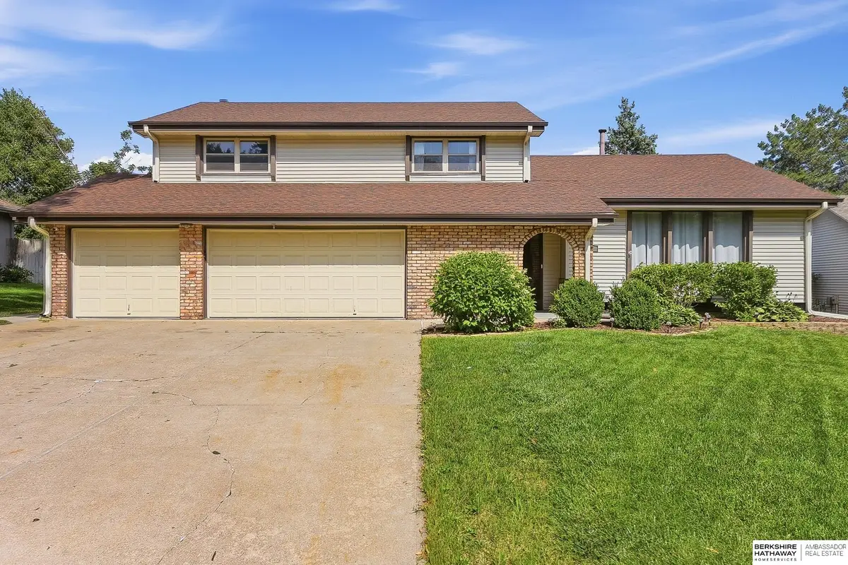 867 S 156th Avenue, Omaha, NE 68118 - #1