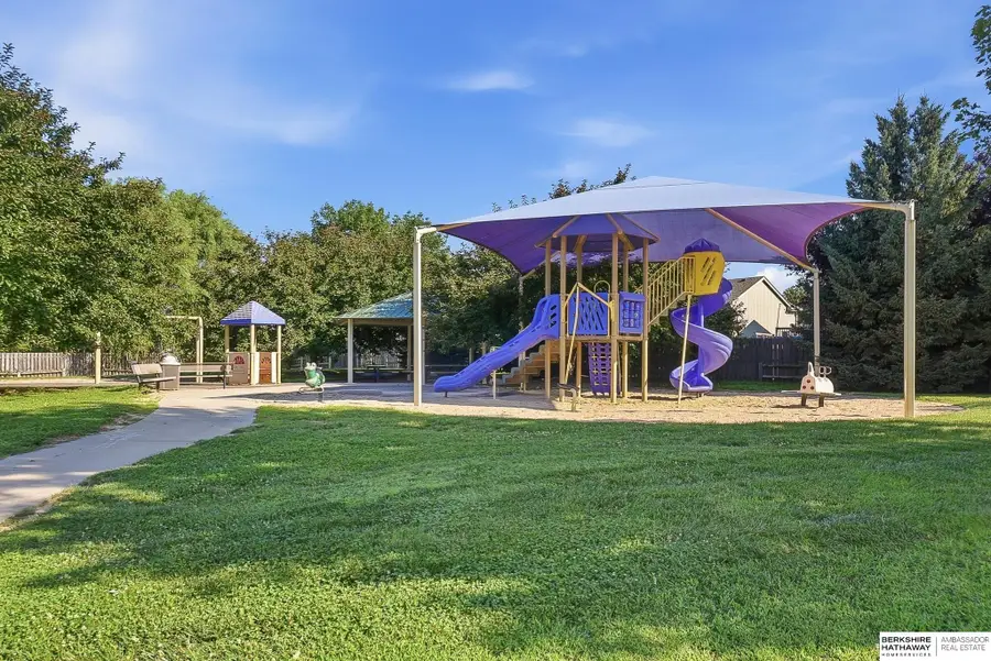 18047 Sunridge Street, Omaha, NE 68136 - #2