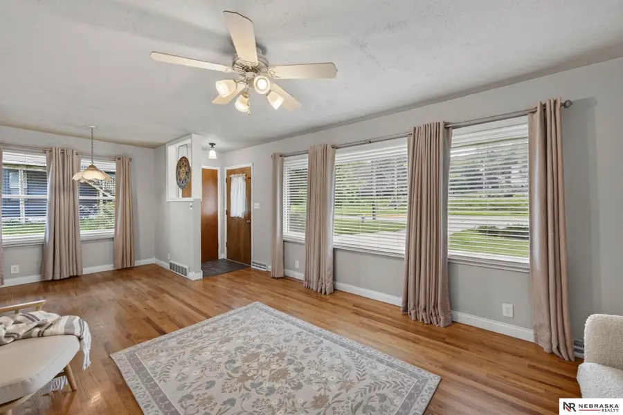 1327 Main Street, Bellevue, NE 68005 - #2