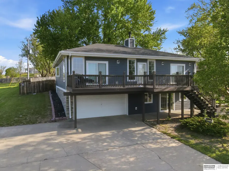 1702 Dunbar Drive, Plattsmouth, NE 68048 - #2