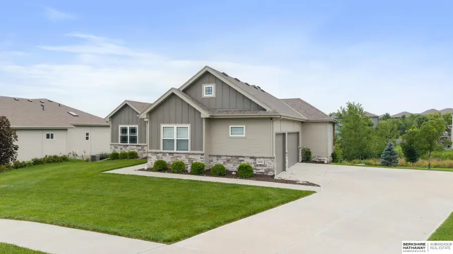 4440 N 190th Avenue, Elkhorn, NE 68022 - #3