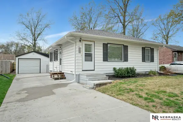 5411 Knox Street, Lincoln, NE 68504