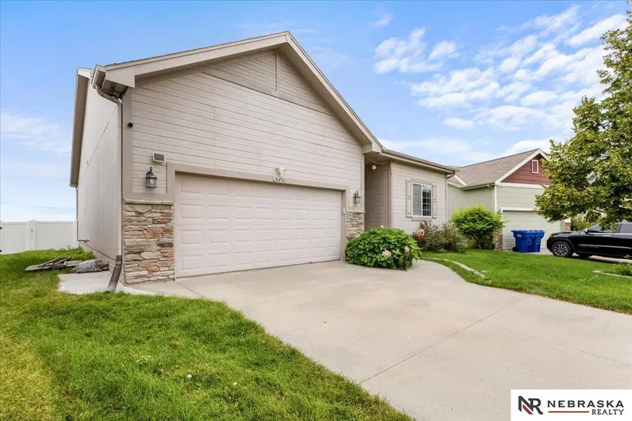 16454 Virginia Street, Omaha, NE 68136 - #2