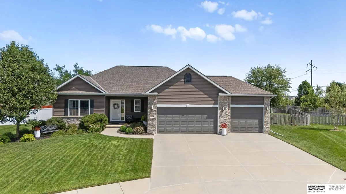 20454 Meredith Circle, Elkhorn, NE 68022 - #1