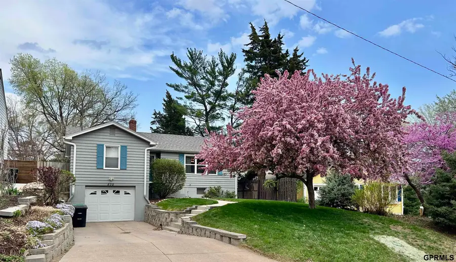 835 S 67 Avenue, Omaha, NE 68106 - #3