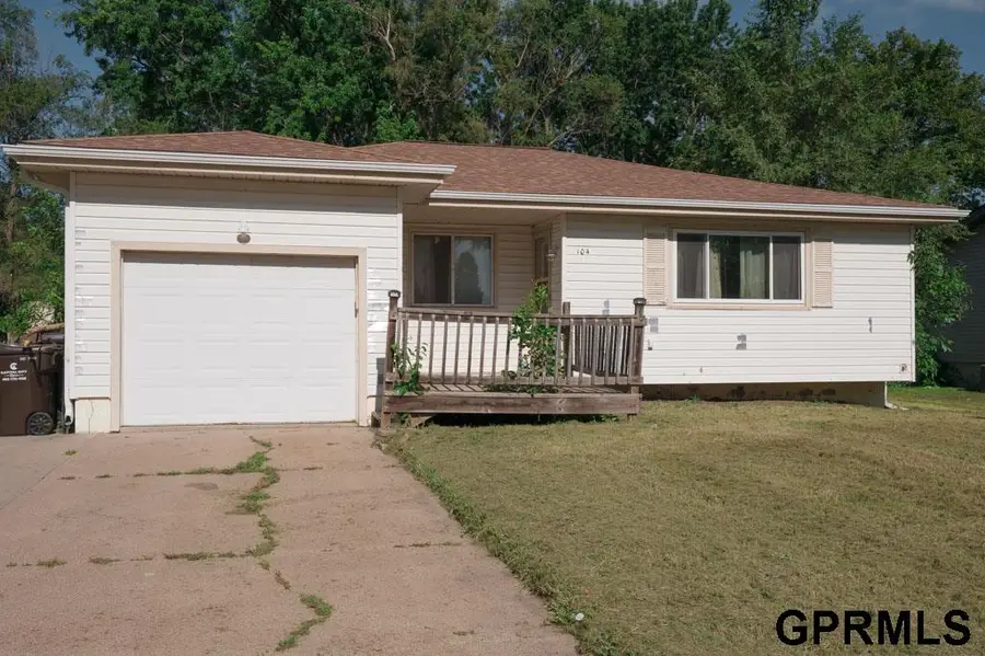 104 Brentwood Avenue, Hickman, NE 68372 - #3