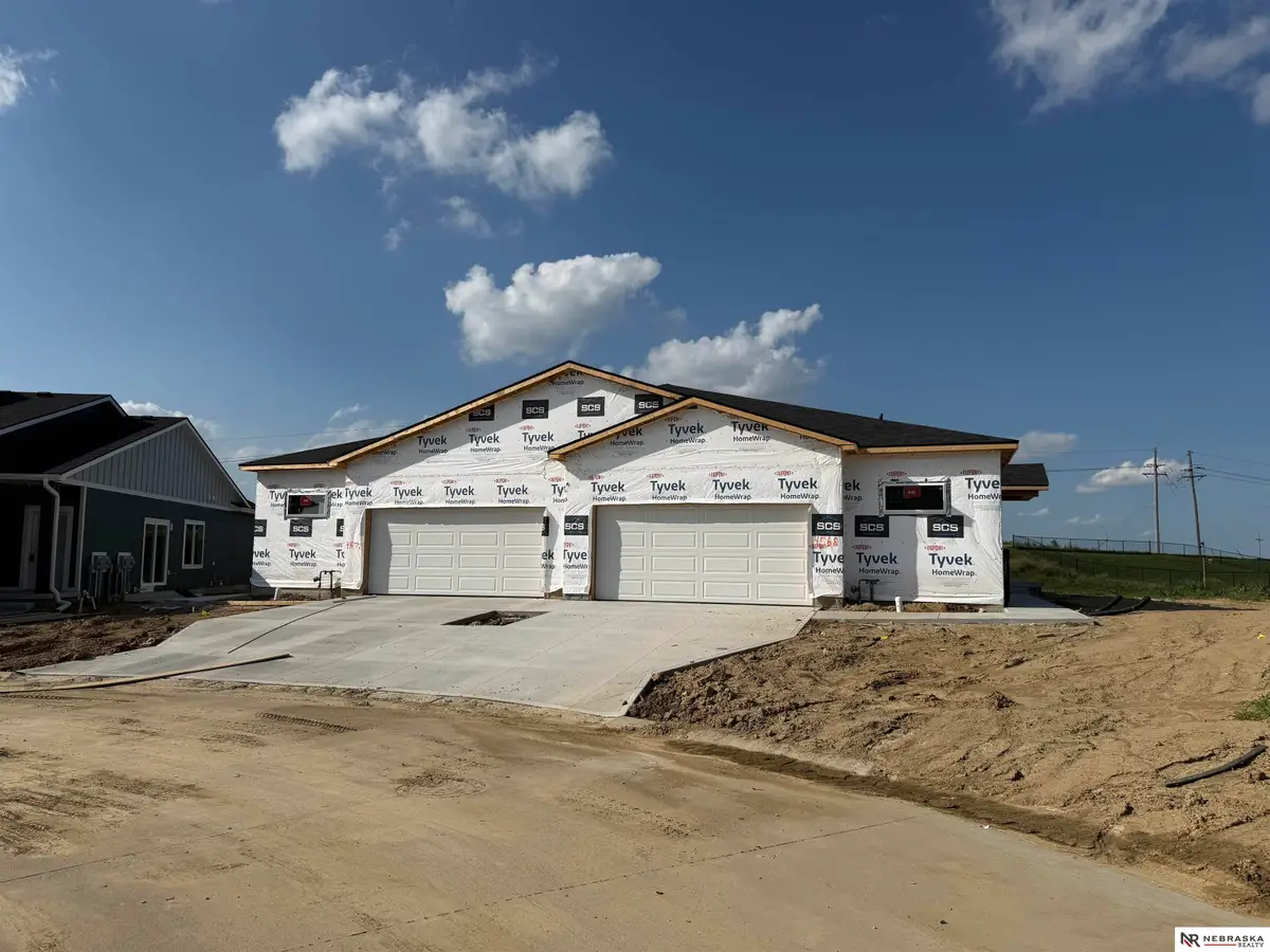4572 Schilling Court, Bellevue, NE 68133 - #1