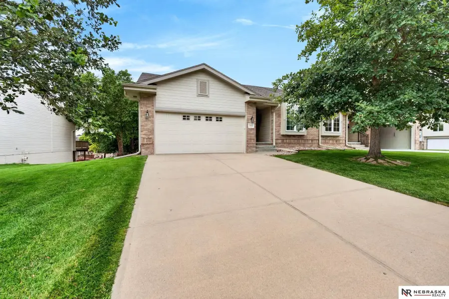6608 S 165 Th Avenue, Omaha, NE 68135 - #2
