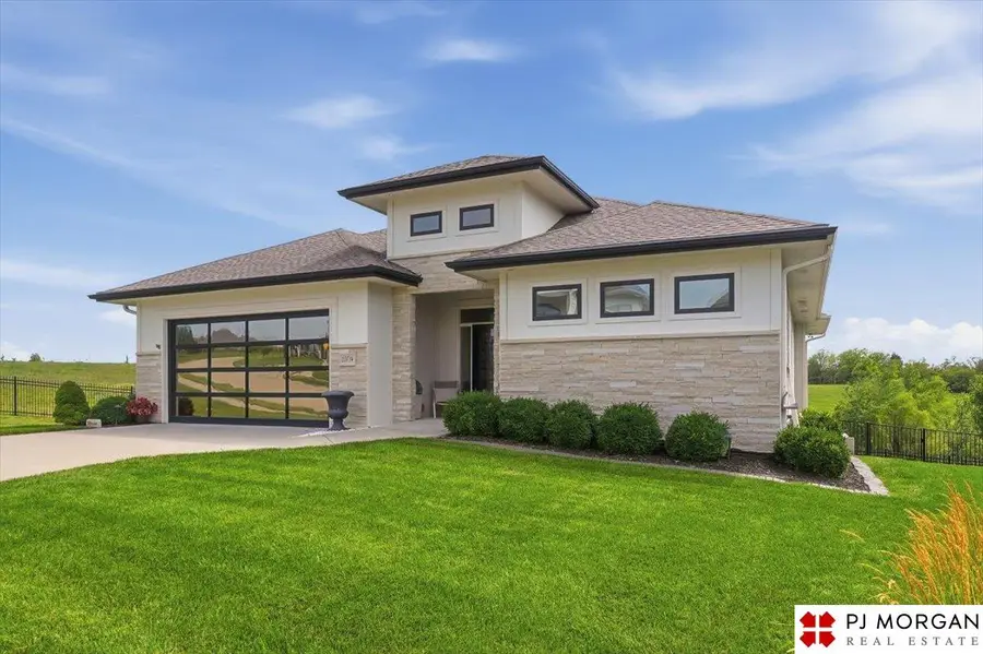 10734 S 127th Plaza, Omaha, NE 68138 - #3