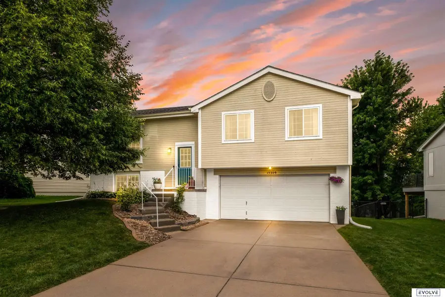 15309 Wirt Street, Omaha, NE 68116 - #2
