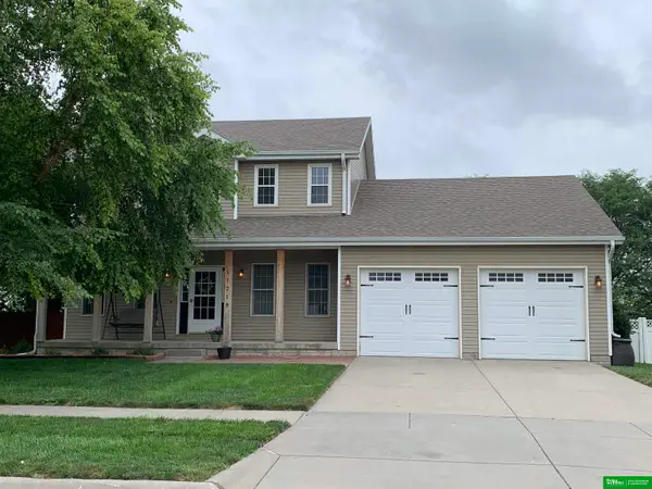 11210 N 136th Place, Waverly, NE 68462