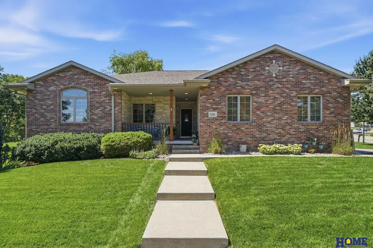 7701 Glynoaks Drive, Lincoln, NE 68516 - #1