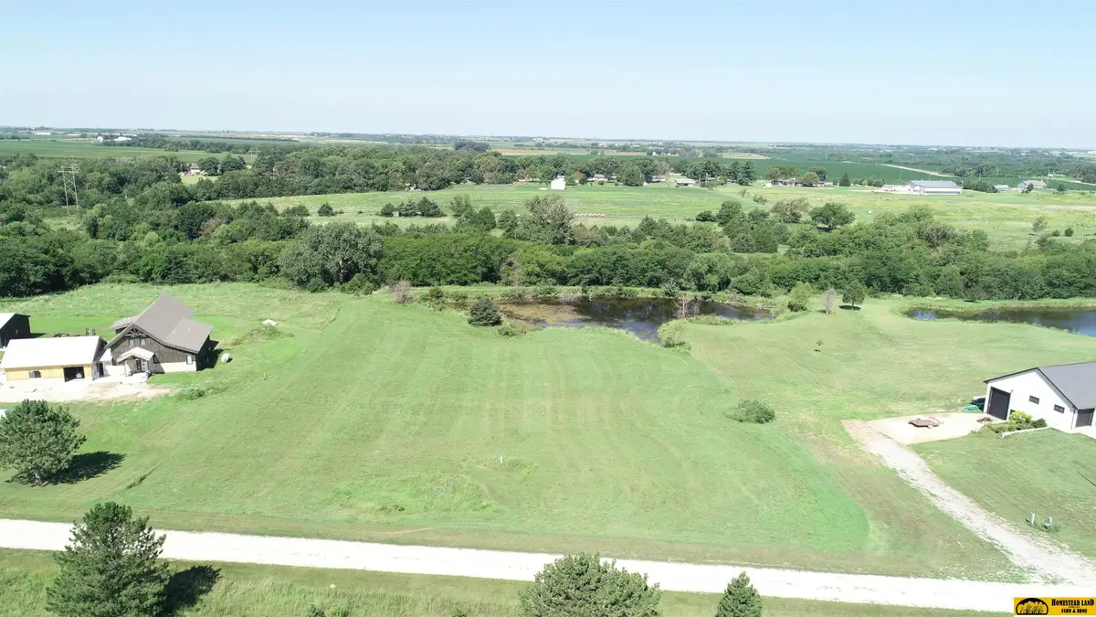 1325 Lakeview Lane, Beatrice, NE 68310 - #1