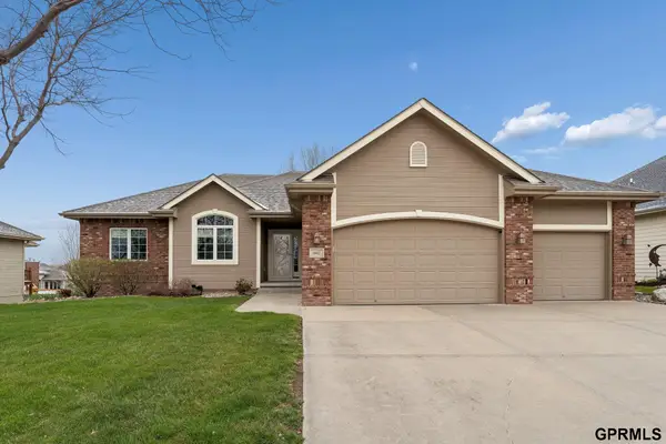 9422 Granville Parkway, La Vista, NE 68128