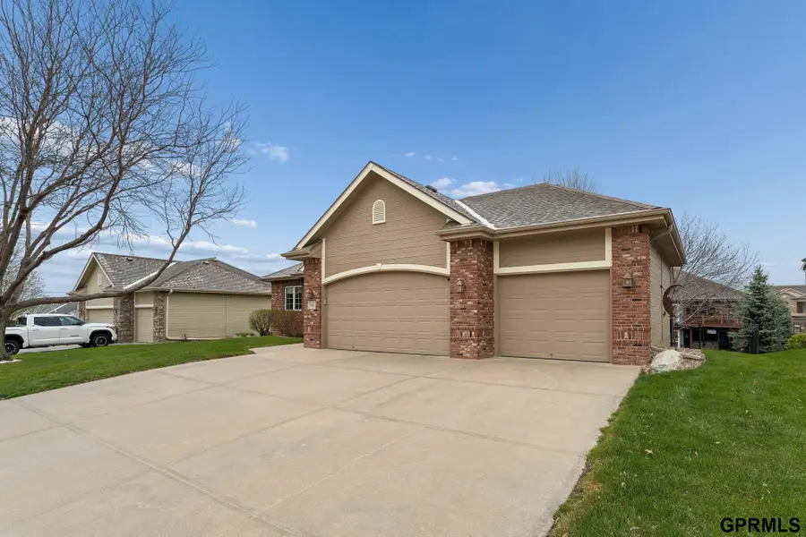 9422 Granville Parkway, La Vista, NE 68128 - #2