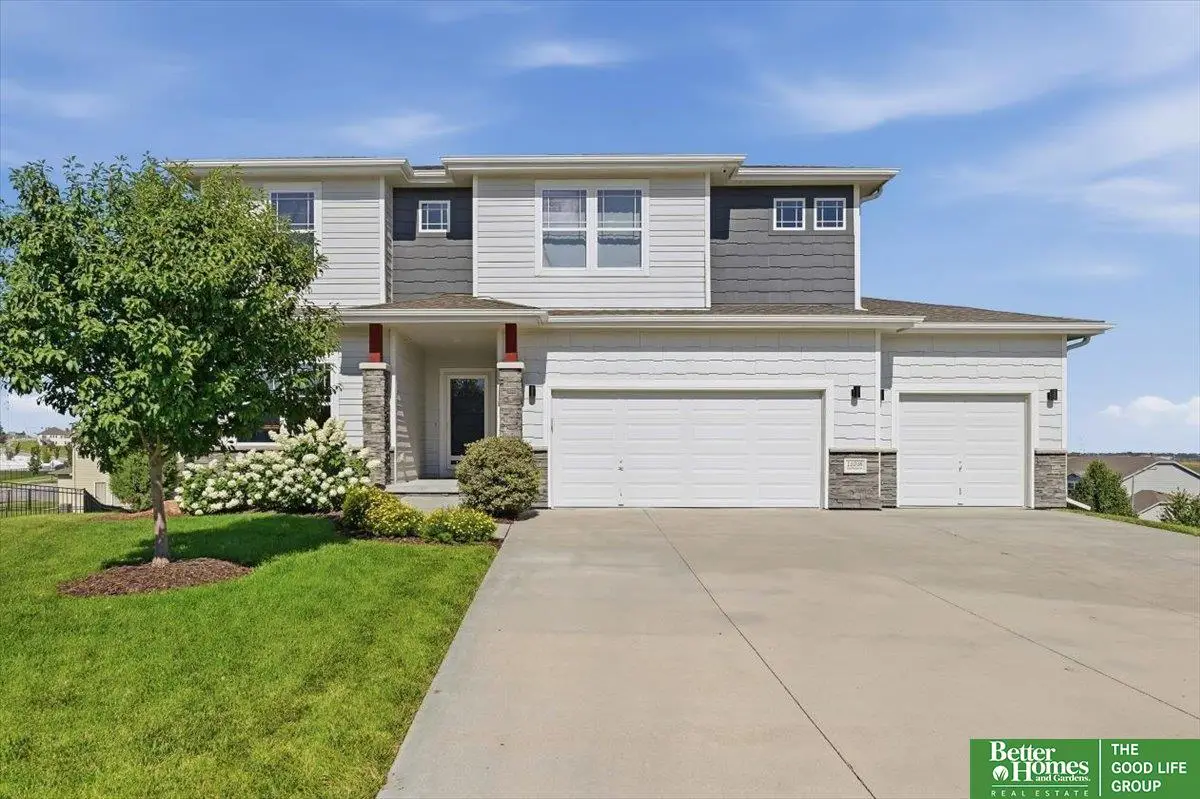 11036 Cove Hollow Circle, Papillion, NE 68046 - #1