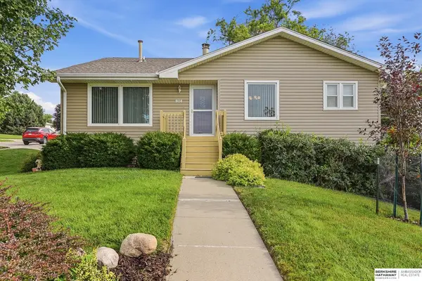 914 Harrington Avenue, Bellevue, NE 68005