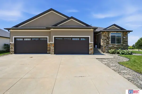 8901 S 30th Street, Lincoln, NE 68516