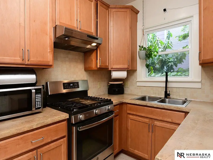 1308 S 23 Street, Lincoln, NE 68502 - #3