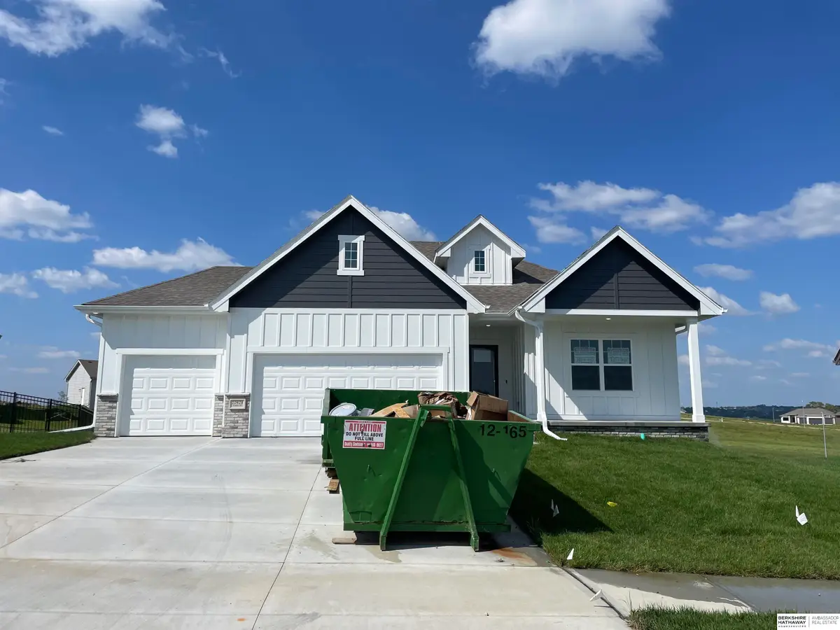 10428 Cody Street, Papillion, NE 68046 - #1