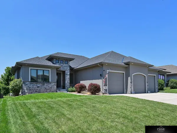 8946 N 172nd Street, Omaha, NE 68007