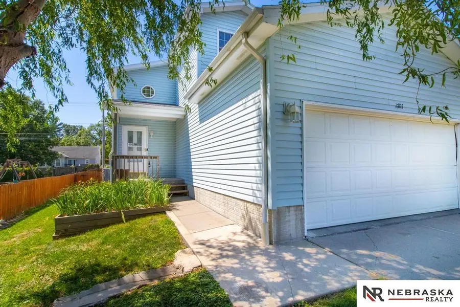 1707 Dakota Street, Lincoln, NE 68502 - #2