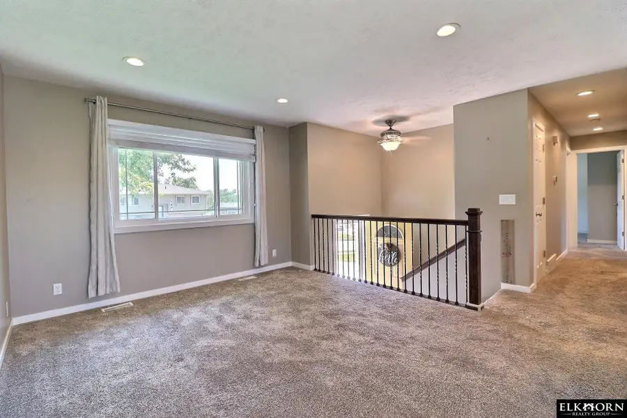 21216 Welsh Road, Omaha, NE 68022 - #2