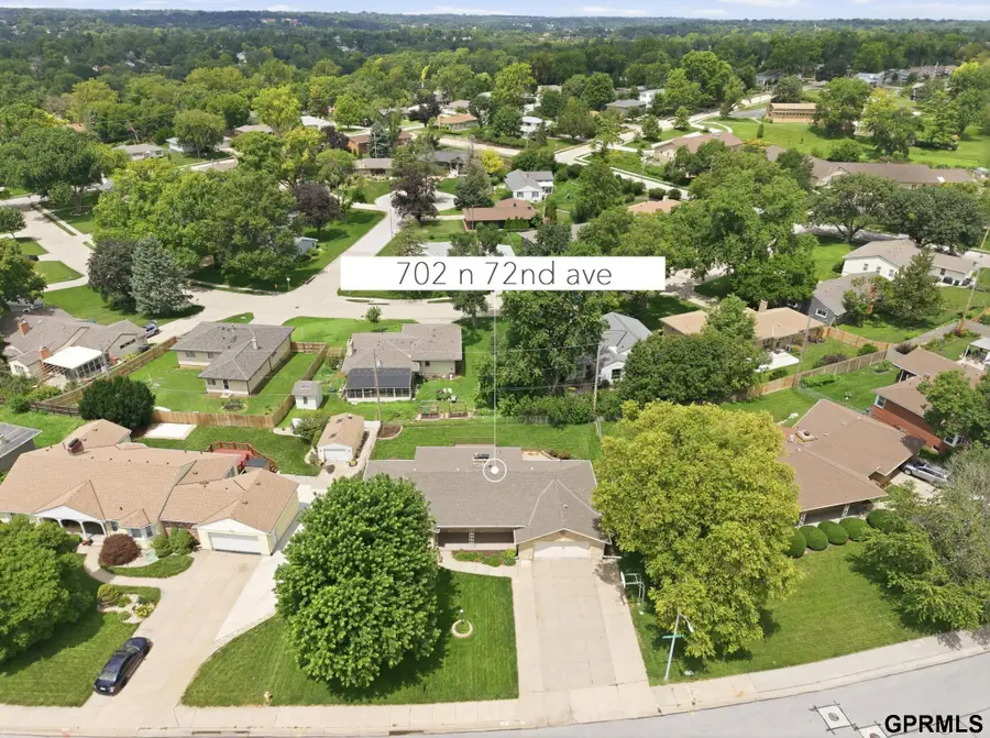 702 72nd Avenue N, Omaha, NE 68114 - #2