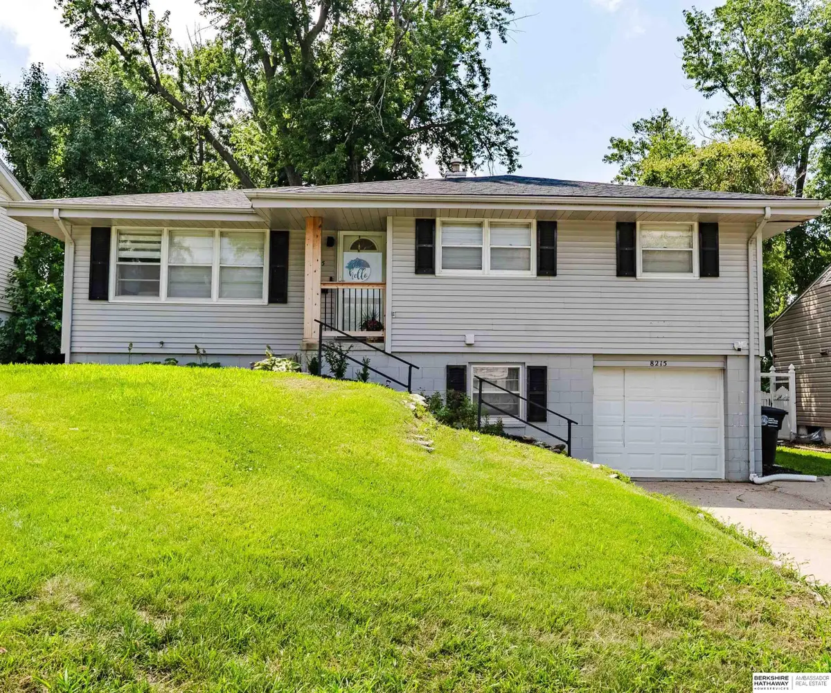 8215 Franklin Street, Omaha, NE 68114 - #1