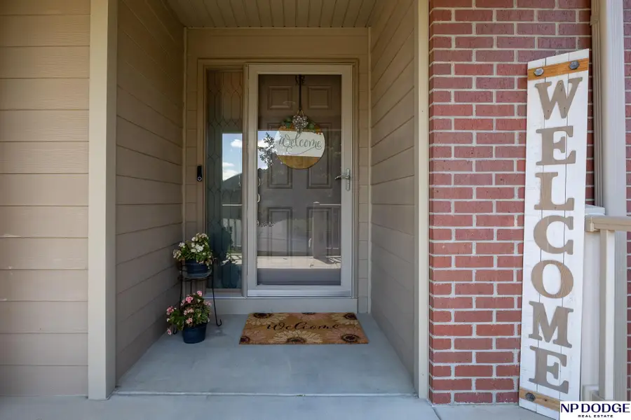 4801 Landsberry Lane, Lincoln, NE 68516 - #2