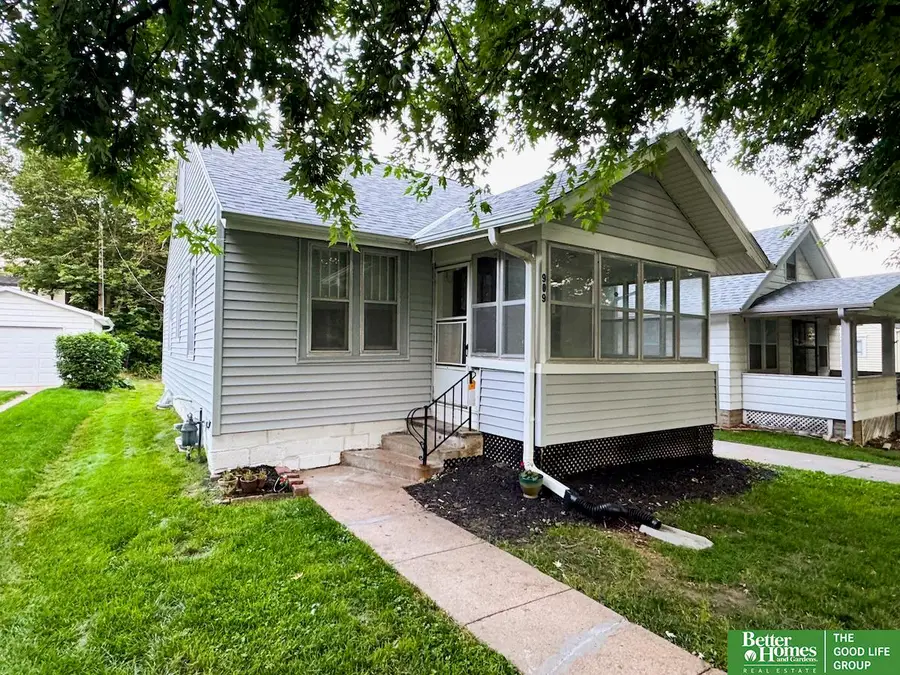 909 S 55 Street, Omaha, NE 68106 - #2