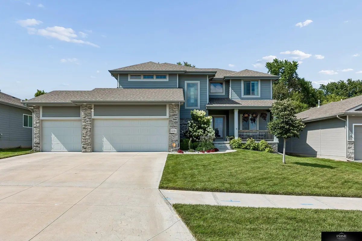 4230 Barksdale Circle, Bellevue, NE 68123 - #1