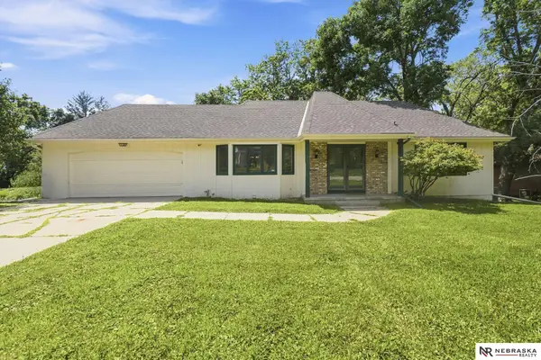 304 Bellevue Boulevard, Bellevue, NE 68005