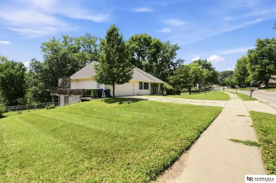 304 Bellevue Boulevard, Bellevue, NE 68005 - #3