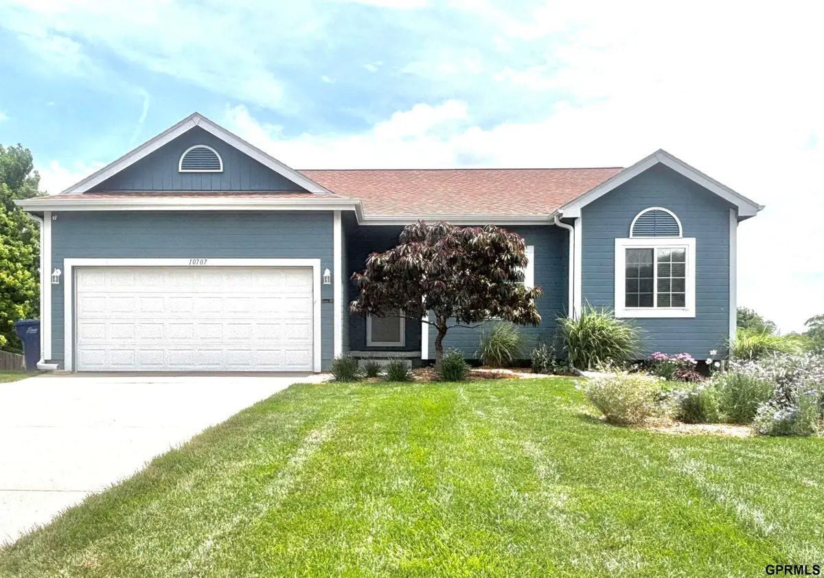 10707 S 29th Street, Bellevue, NE 68123 - #1