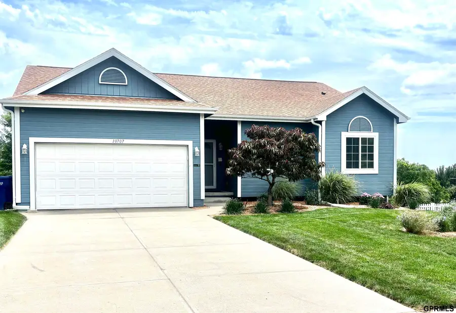 10707 S 29th Street, Bellevue, NE 68123 - #2