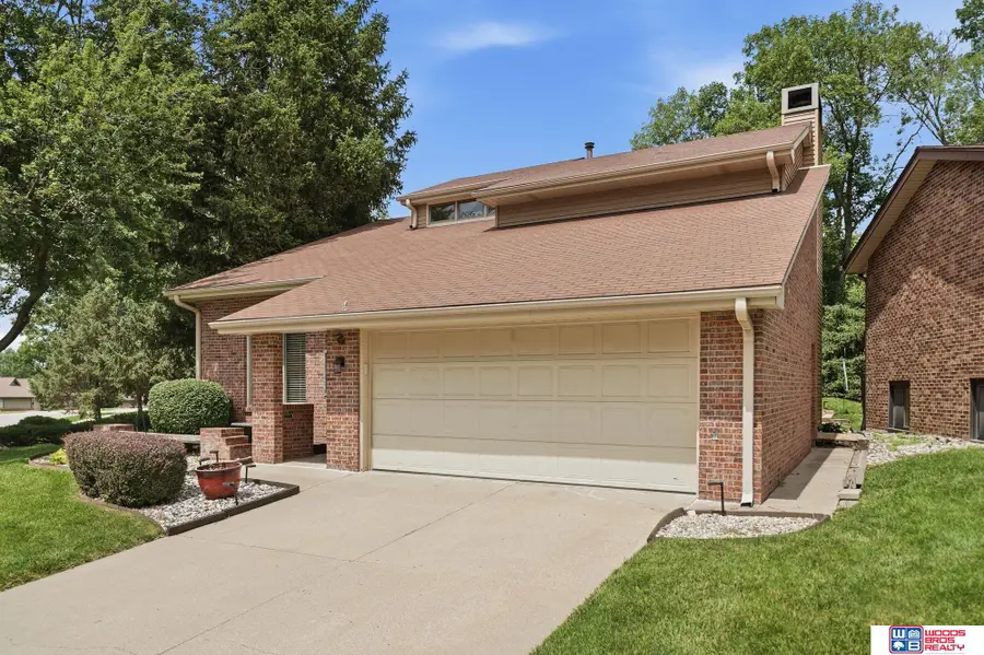2300 S 72nd Street, Lincoln, NE 68506 - #2
