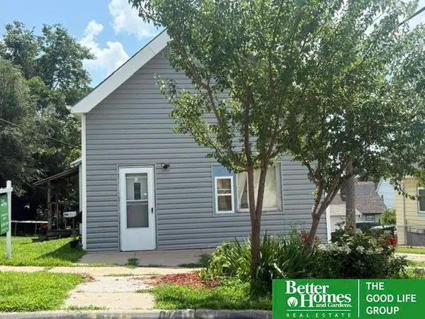 2007 S Street, Omaha, NE 68107