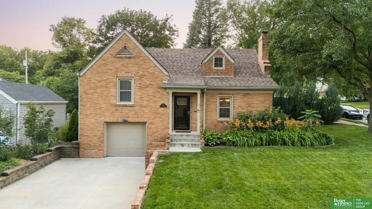 1302 S 61st Street, Omaha, NE 68106 - #1
