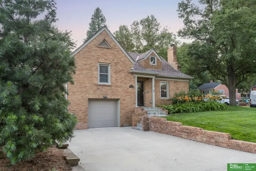 1302 S 61st Street, Omaha, NE 68106 - #2