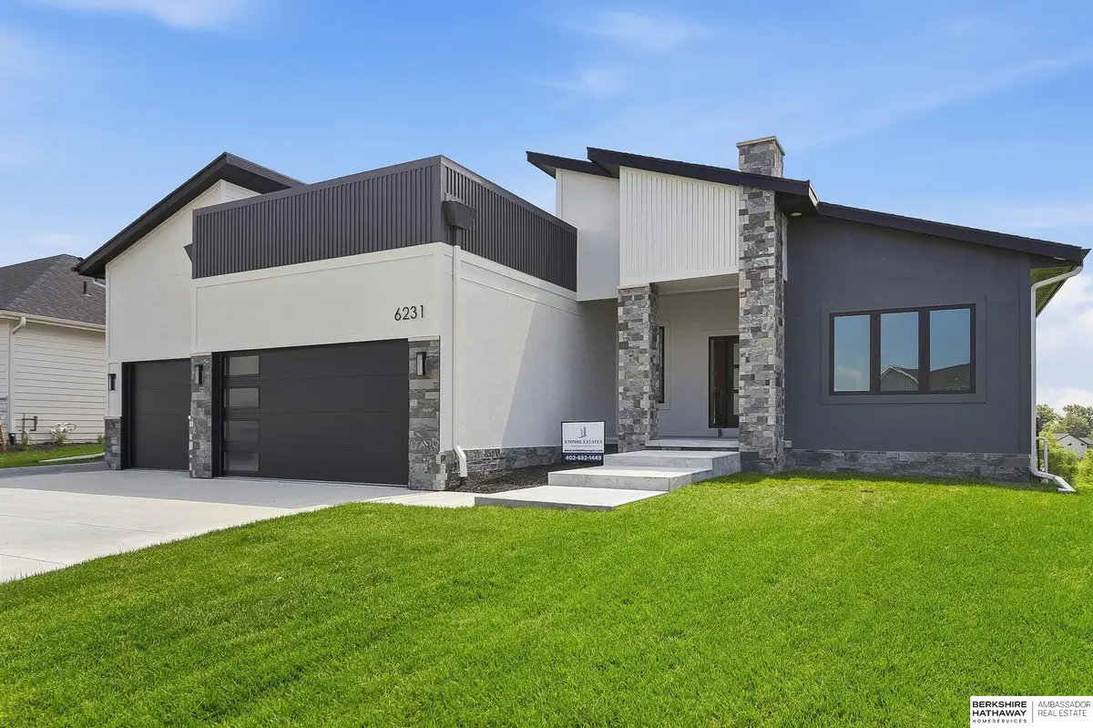 6231 N 207th Street, Elkhorn, NE 68022 - #1