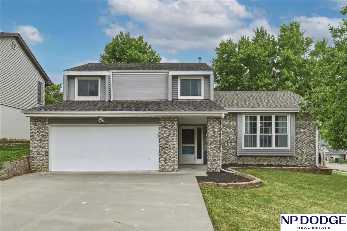 3704 Schuemann Drive, Bellevue, NE 68123 - #1