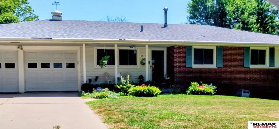 1940 E Bermuda Drive, Lincoln, NE 68506 - #3